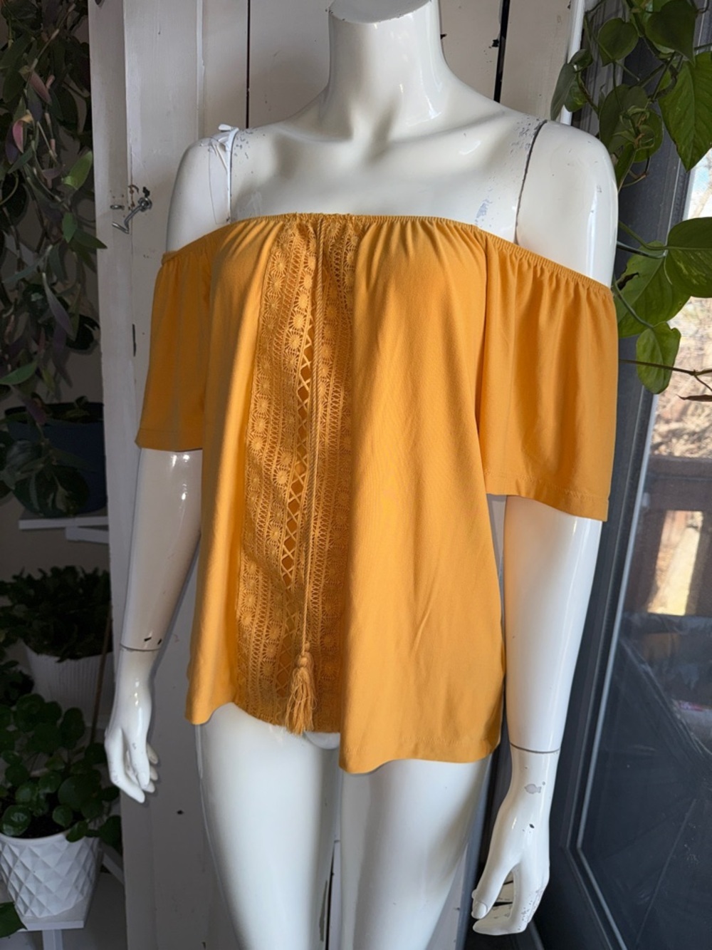 Suzy Shier Mustard Yellow Boho Off-Shoulder Tunic with Tassel sm NWOT
